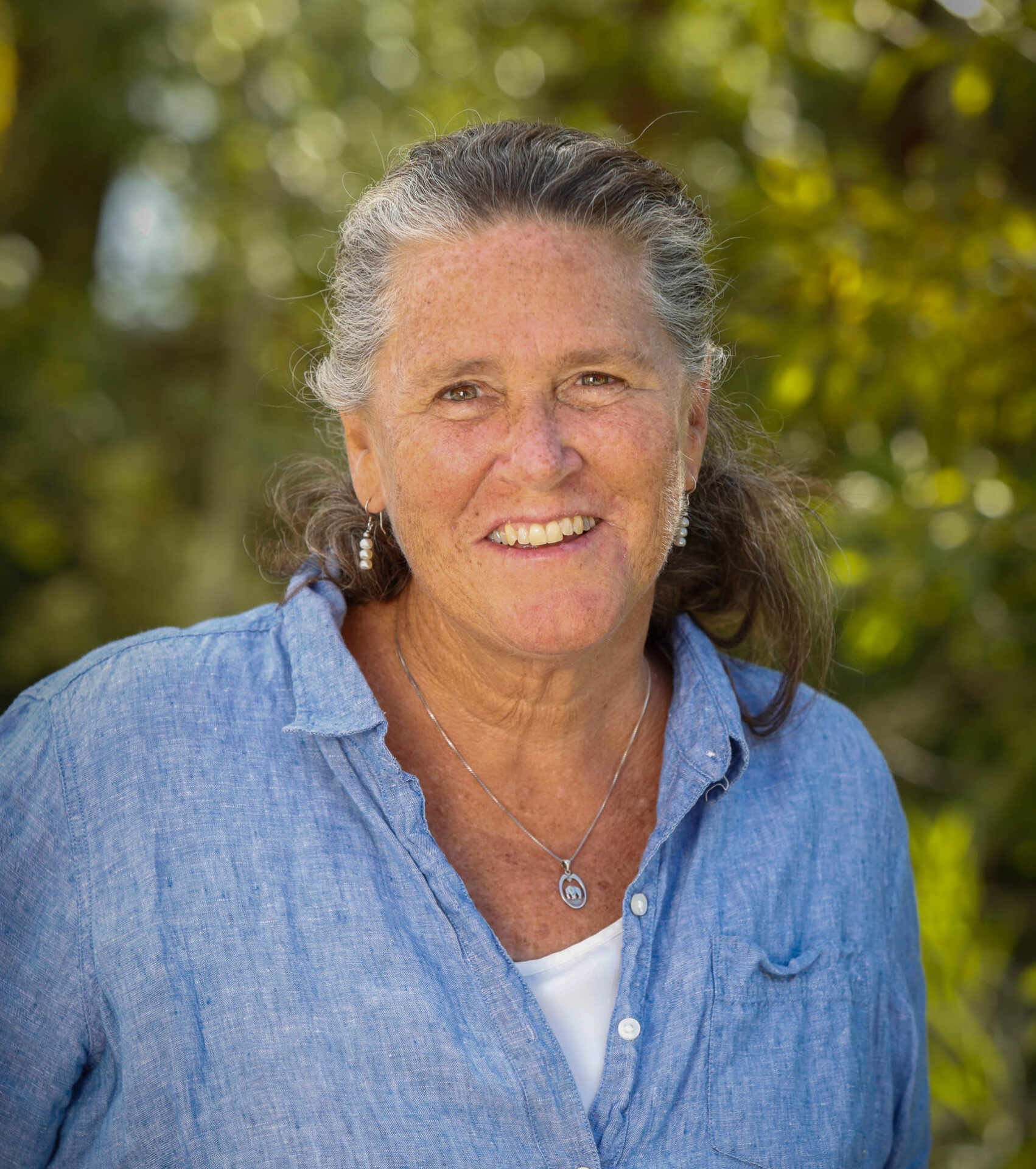 Portrait of Beth Caputi.